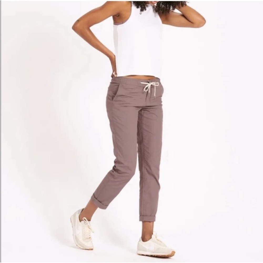 Vuori Performance Ripstop Mid Rise Slim Hiking Pant In Light Mauve Hazel Size XS